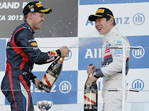 F1日本GP・小林とフェテル（時事通信） - 写真 - Yahoo!ニュース - Google Chrome 20121007 202157.jpg